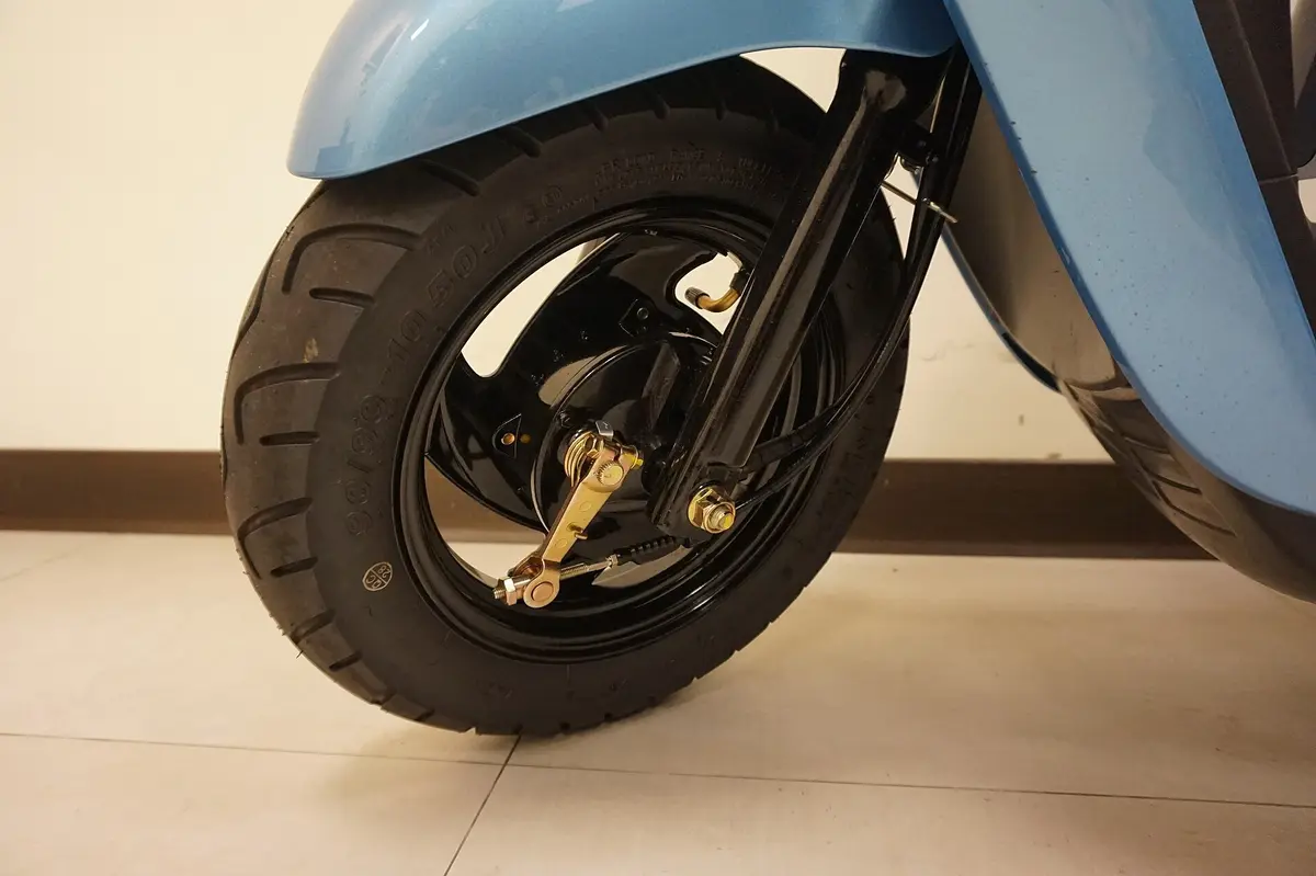 Lốp không săm 120/70-12 cho Vespa